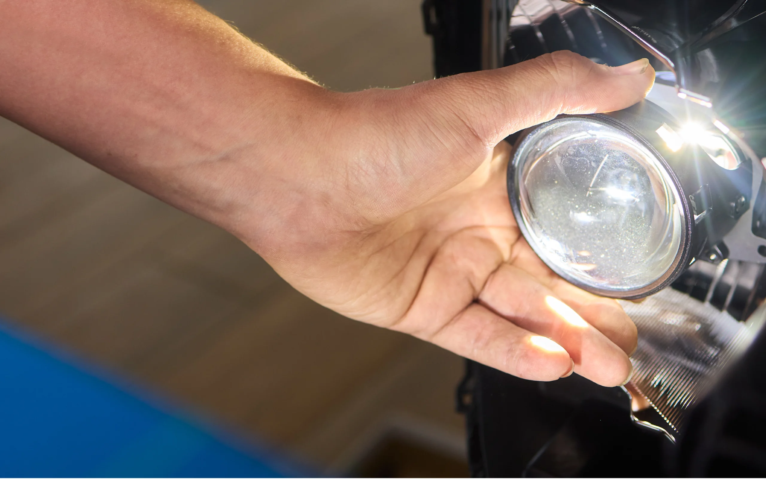 Bisakah Lampu Mobil Plug and Play? Kenali Kelebihan dan Hal yang Perlu Diperhatikan